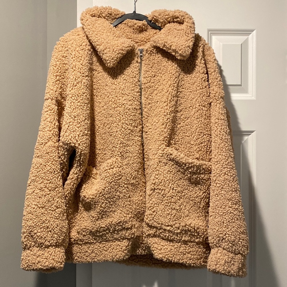 Wild Fable Teddy Coat. Size M/L. So cozy! Only worn once.